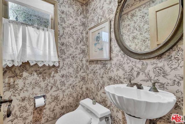 10743 National Place, Los Angeles, CA 90034