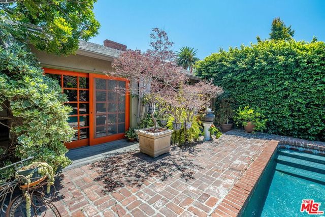 10743 National Place, Los Angeles, CA 90034