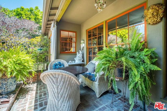 10743 National Place, Los Angeles, CA 90034