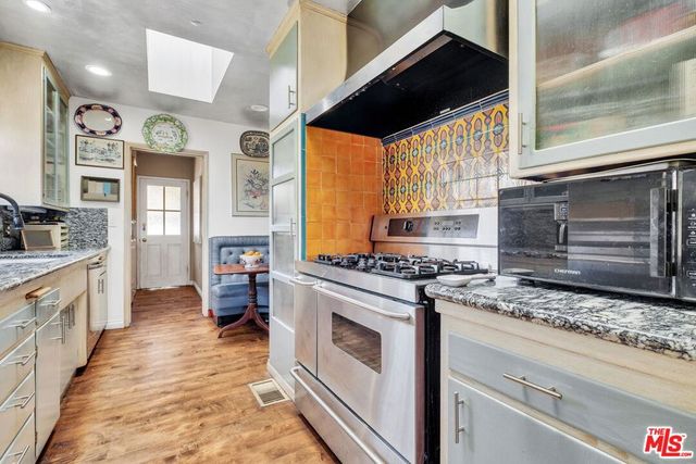 10743 National Place, Los Angeles, CA 90034