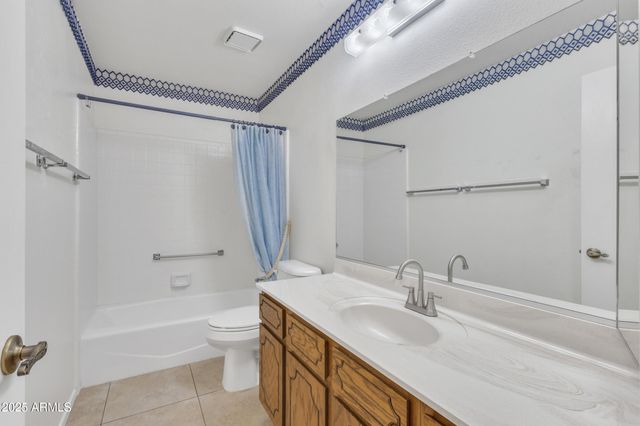 520 S GREENFIELD Road 13, Mesa, AZ 85206