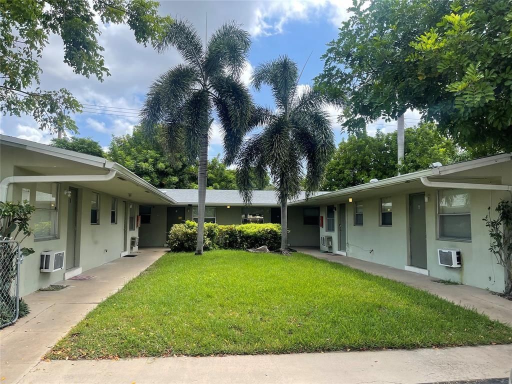 317 N 61st Ter 8, Hollywood, FL 33024