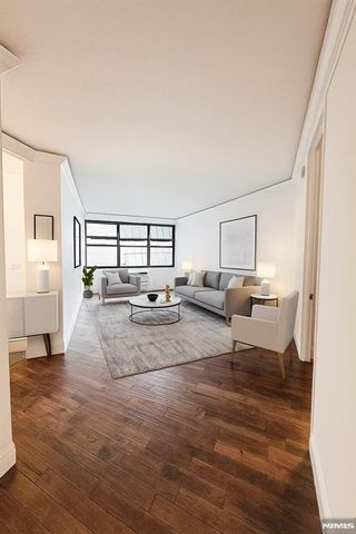 7002 Boulevard East Boulevard 3A, Guttenberg, NJ 07093