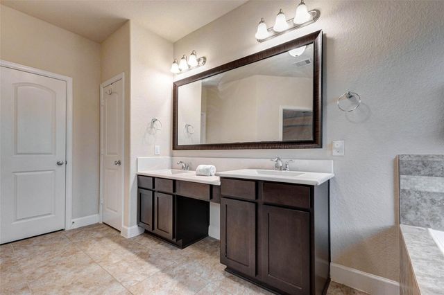 5903 Rose Quartz Lane, Richmond, TX 77469