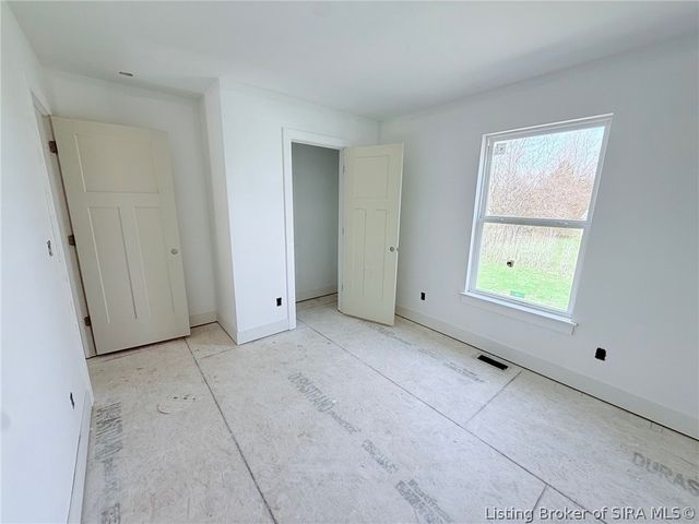 1421 Mount Zion Road, Henryville, IN 47126