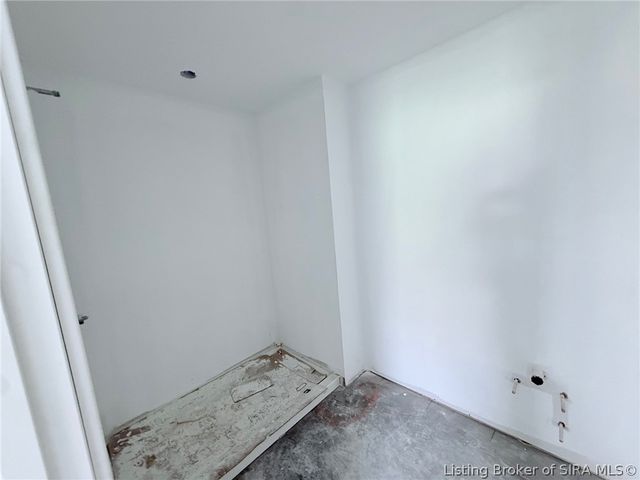 1421 Mount Zion Road, Henryville, IN 47126