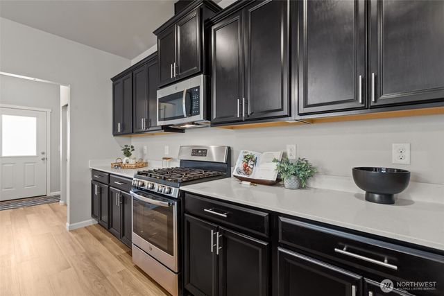 5621 87th Avenue NE, Marysville, WA 98270