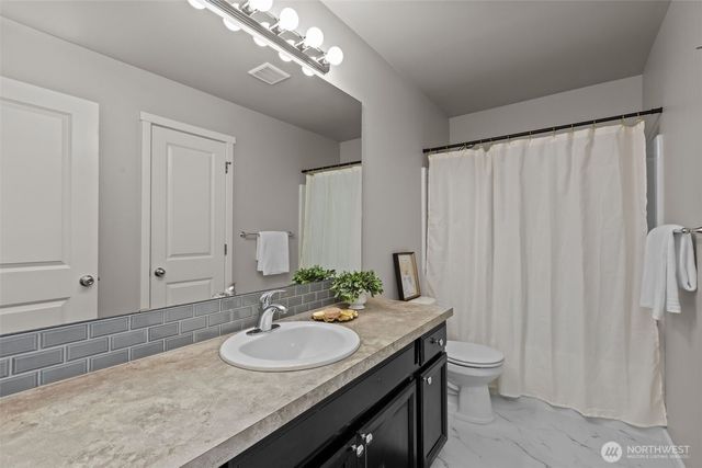 5621 87th Avenue NE, Marysville, WA 98270