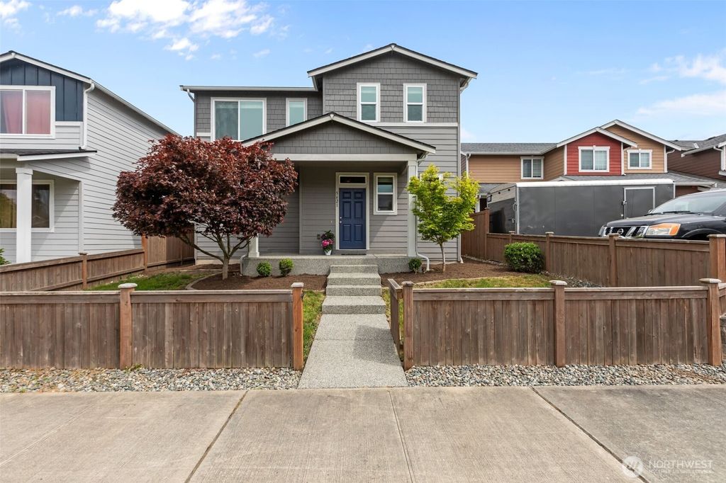 5621 87th Avenue NE, Marysville, WA 98270