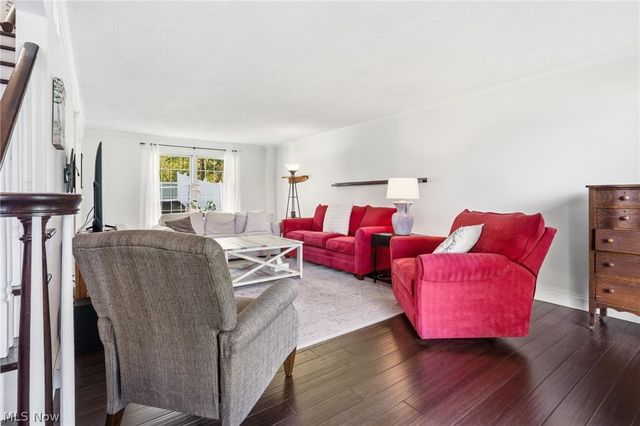 1471 Stonington Road NW, North Canton, OH 44720