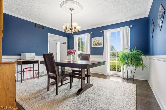 1471 Stonington Road NW, North Canton, OH 44720