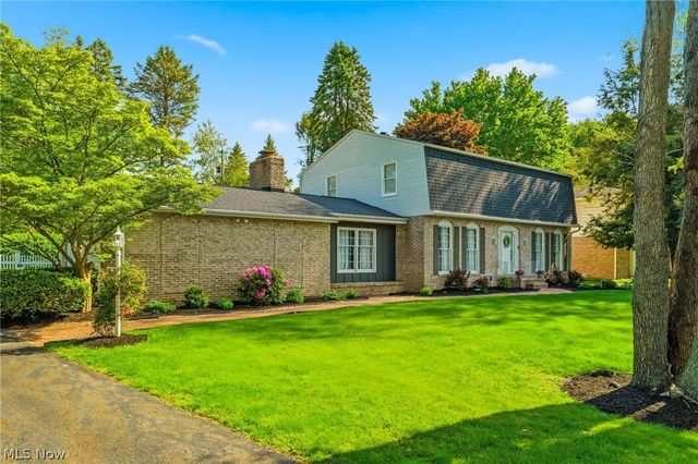 1471 Stonington Road NW, North Canton, OH 44720