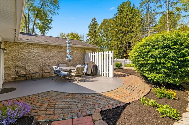 1471 Stonington Road NW, North Canton, OH 44720