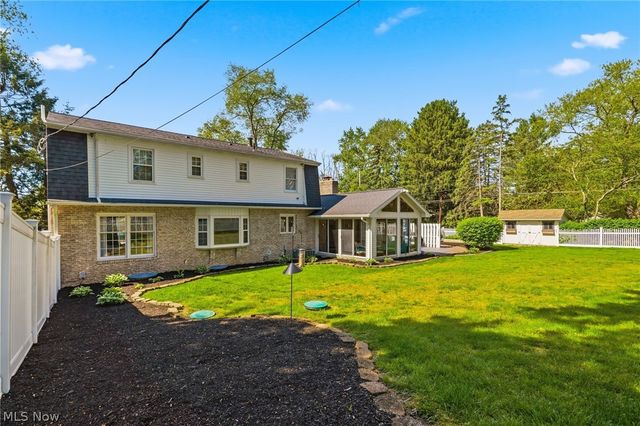 1471 Stonington Road NW, North Canton, OH 44720
