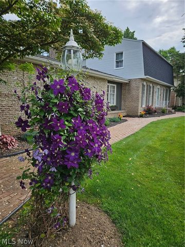 1471 Stonington Road NW, North Canton, OH 44720