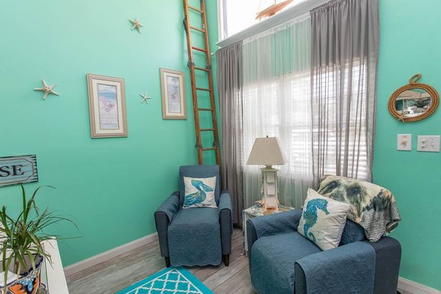 515 36th Ave N Apt A, Myrtle Beach, SC 29577