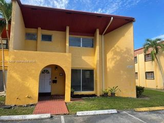 13721 SW 84th Street G, Miami, FL 33183