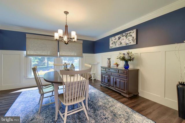 831 RIDGEWOOD DR, Mechanicsburg, PA 17050
