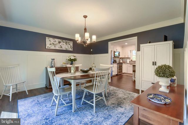 831 RIDGEWOOD DR, Mechanicsburg, PA 17050