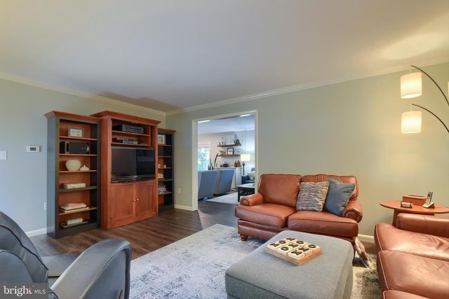 831 RIDGEWOOD DR, Mechanicsburg, PA 17050