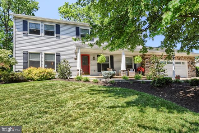 831 RIDGEWOOD DR, Mechanicsburg, PA 17050