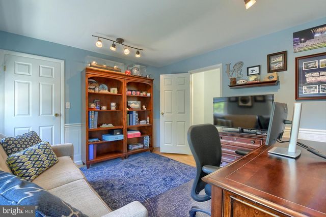 831 RIDGEWOOD DR, Mechanicsburg, PA 17050