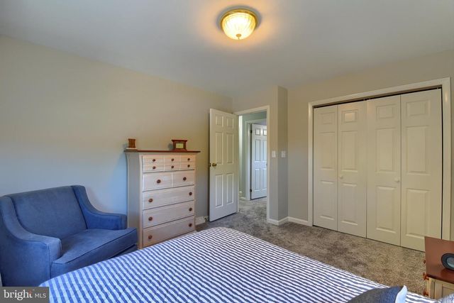 831 RIDGEWOOD DR, Mechanicsburg, PA 17050