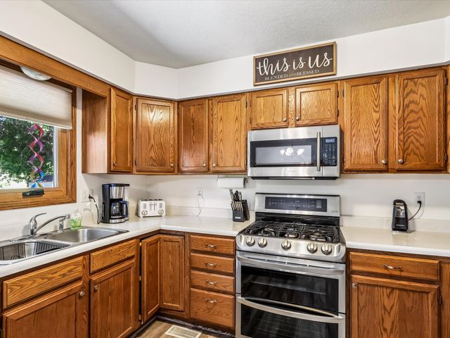 3724 SE 18th Street, Des Moines, IA 50320