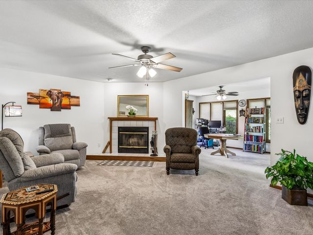 3724 SE 18th Street, Des Moines, IA 50320