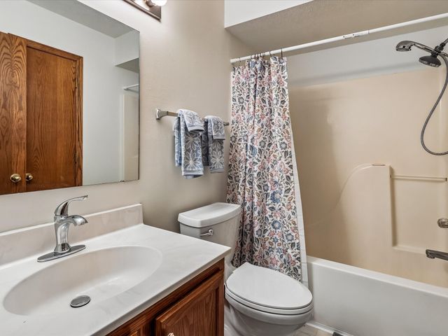 3724 SE 18th Street, Des Moines, IA 50320