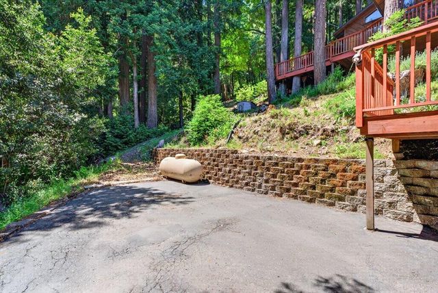 9937 Rosebloom Avenue, Felton, CA 95018