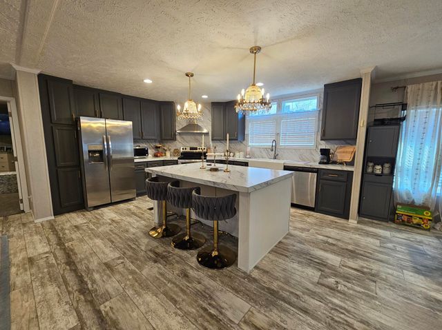 503 Hilltop Lane, Anderson, MO 64831