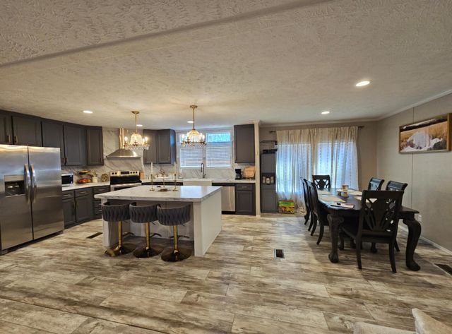 503 Hilltop Lane, Anderson, MO 64831