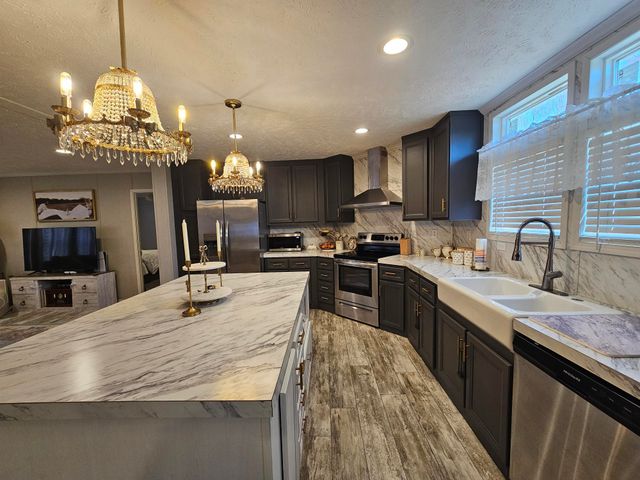 503 Hilltop Lane, Anderson, MO 64831