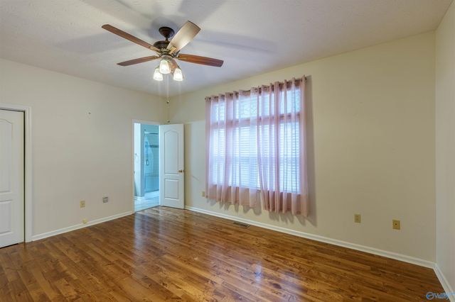 500 Plantation Drive, Killen, AL 35645