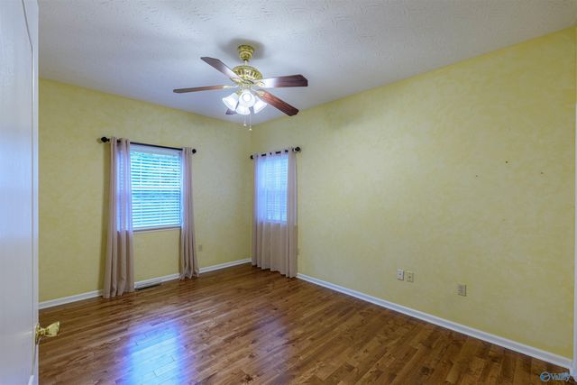 500 Plantation Drive, Killen, AL 35645