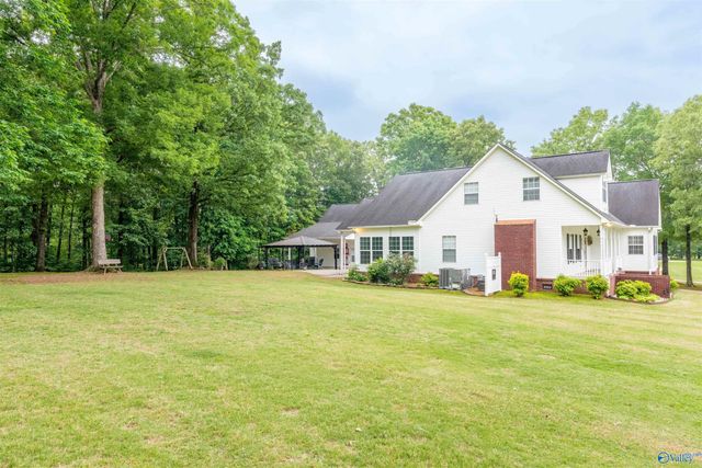 500 Plantation Drive, Killen, AL 35645