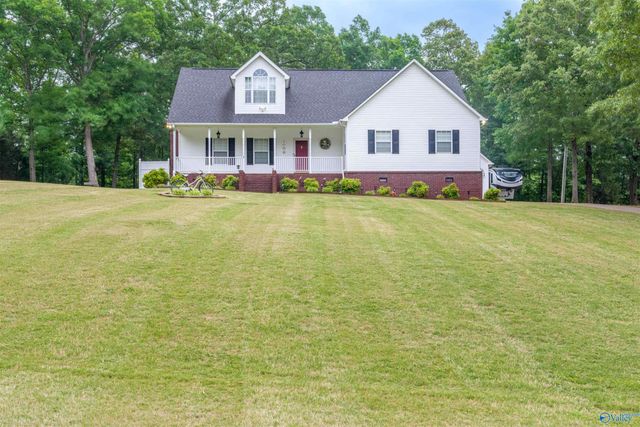 500 Plantation Drive, Killen, AL 35645