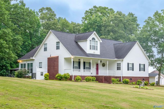 500 Plantation Drive, Killen, AL 35645