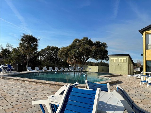 912 LAKE DESTINY ROAD D, Altamonte Springs, FL 32714