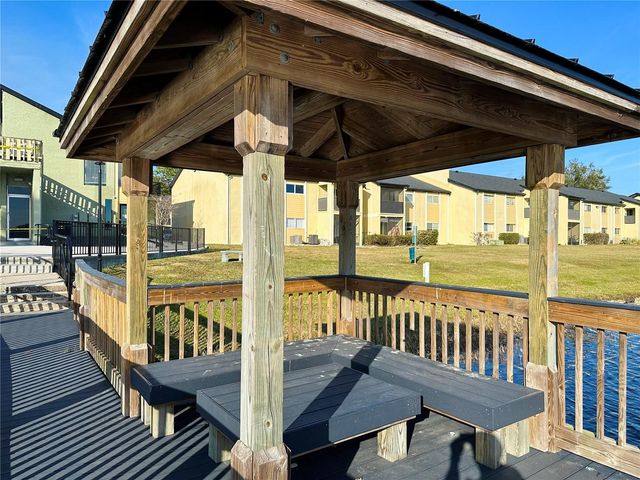 912 LAKE DESTINY ROAD D, Altamonte Springs, FL 32714