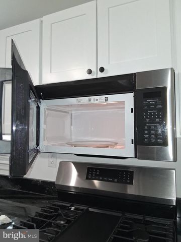 1225 LANDOVER RD, Rosedale, MD 21237