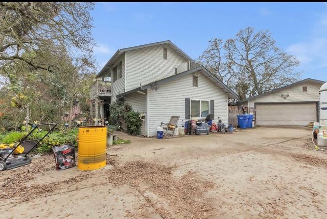 5688 Cox Dr, Valley Springs, CA 95252