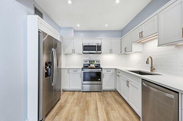 8 Peter Horry Ct Unit 193, Georgetown, SC 29440