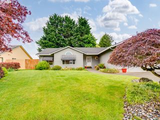407 Ne 136TH Way, Vancouver, WA 98685