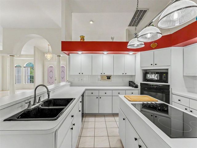 11344 RAINBOW WOODS LOOP, Spring Hill, FL 34609
