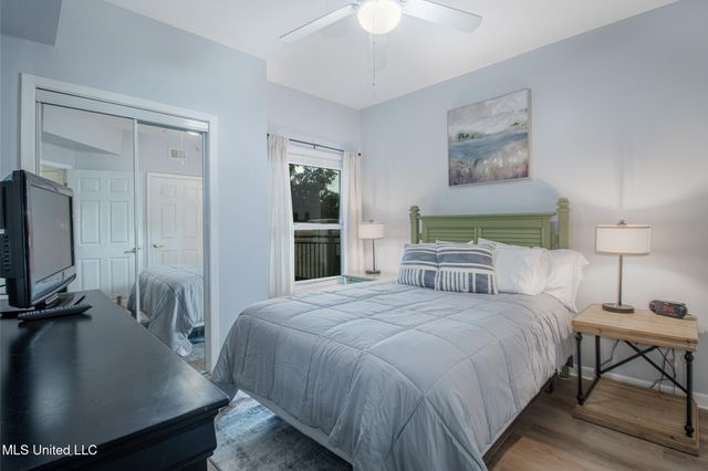 2230 Beach Drive, 307, Gulfport, MS 39507