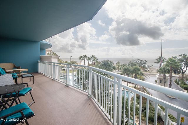 2230 Beach Drive, 307, Gulfport, MS 39507
