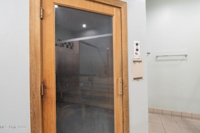 2230 Beach Drive, 307, Gulfport, MS 39507