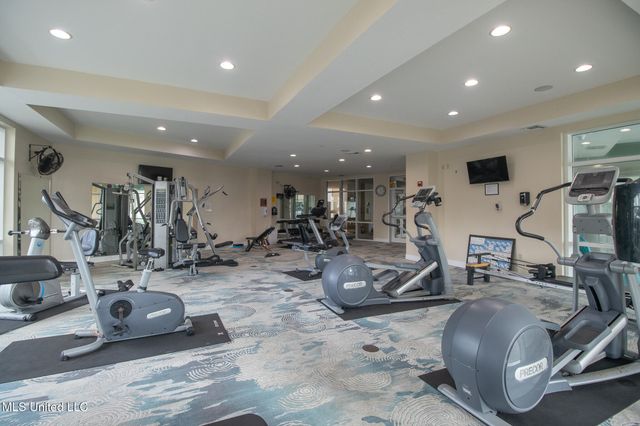 2230 Beach Drive, 307, Gulfport, MS 39507